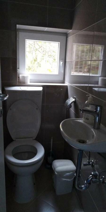 Holiday House Maretta - Apartment No 1 Lukovo Sugarje Exterior photo